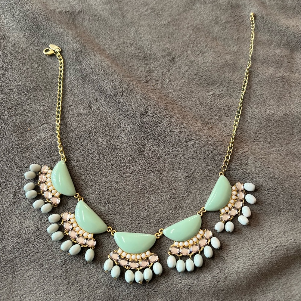 Fashion Jewelry statement necklace